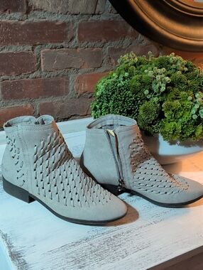 Blowfish Light Gray Woven Suede Ankle Booties